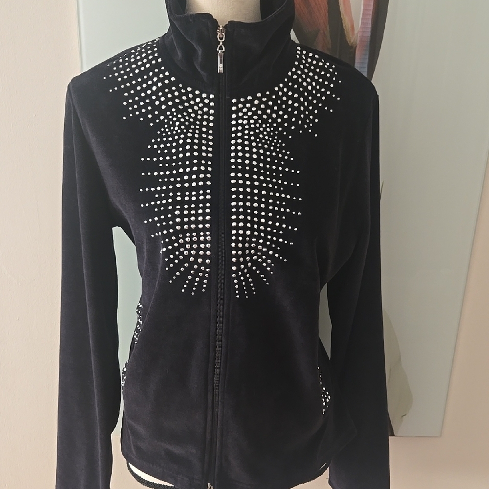 Stylish Black Studded Women's Lounging Suit